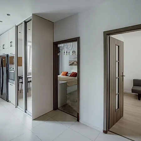 Manufaktura & Orientarium - Quiet App & Parking Apartament