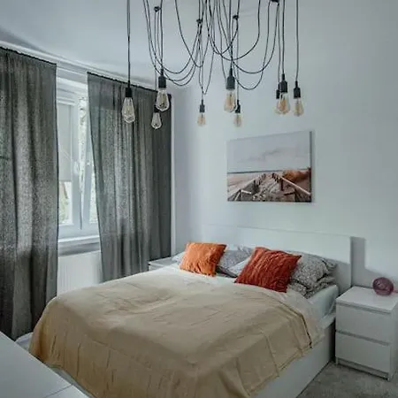 Manufaktura & Orientarium - Quiet App & Parking Apartament